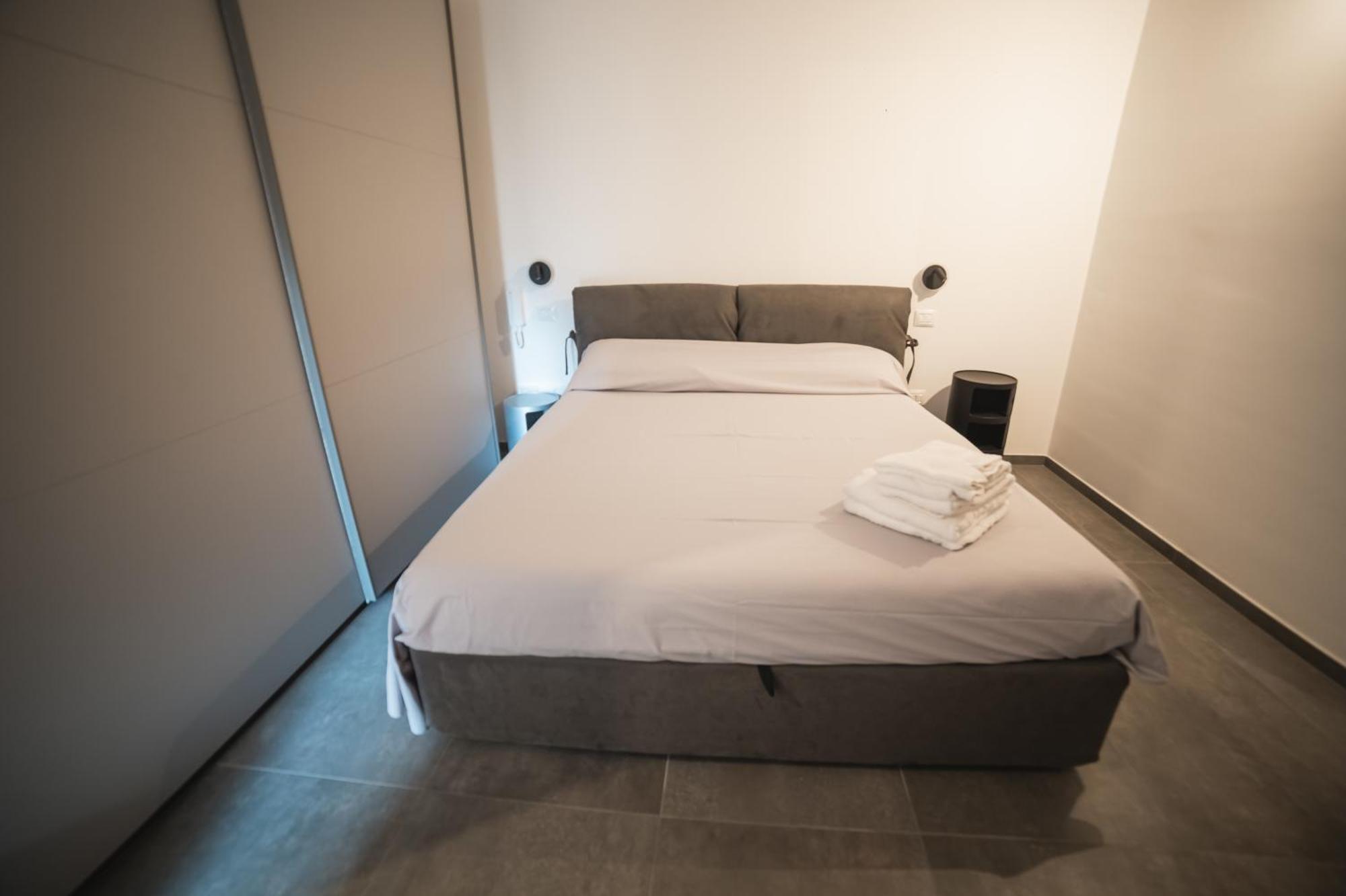 Suite Piazza Mazzini 90 Mq 5 Lecce Eksteriør bilde